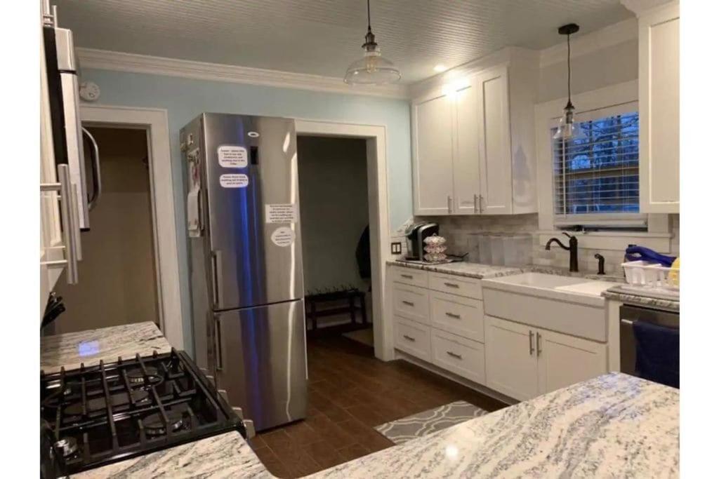 1 Mile To Fort Sill! The Carolebelle Cottage Sleeps 8 With Hottub,Grills,Firepit Lawton Eksteriør billede