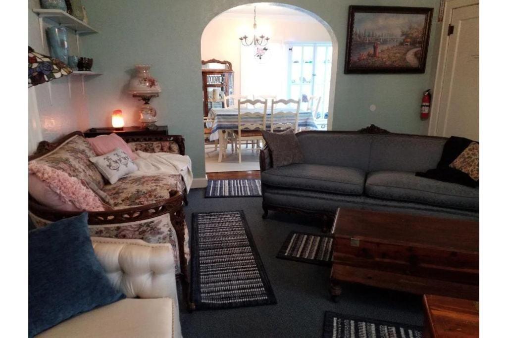1 Mile To Fort Sill! The Carolebelle Cottage Sleeps 8 With Hottub,Grills,Firepit Lawton Eksteriør billede