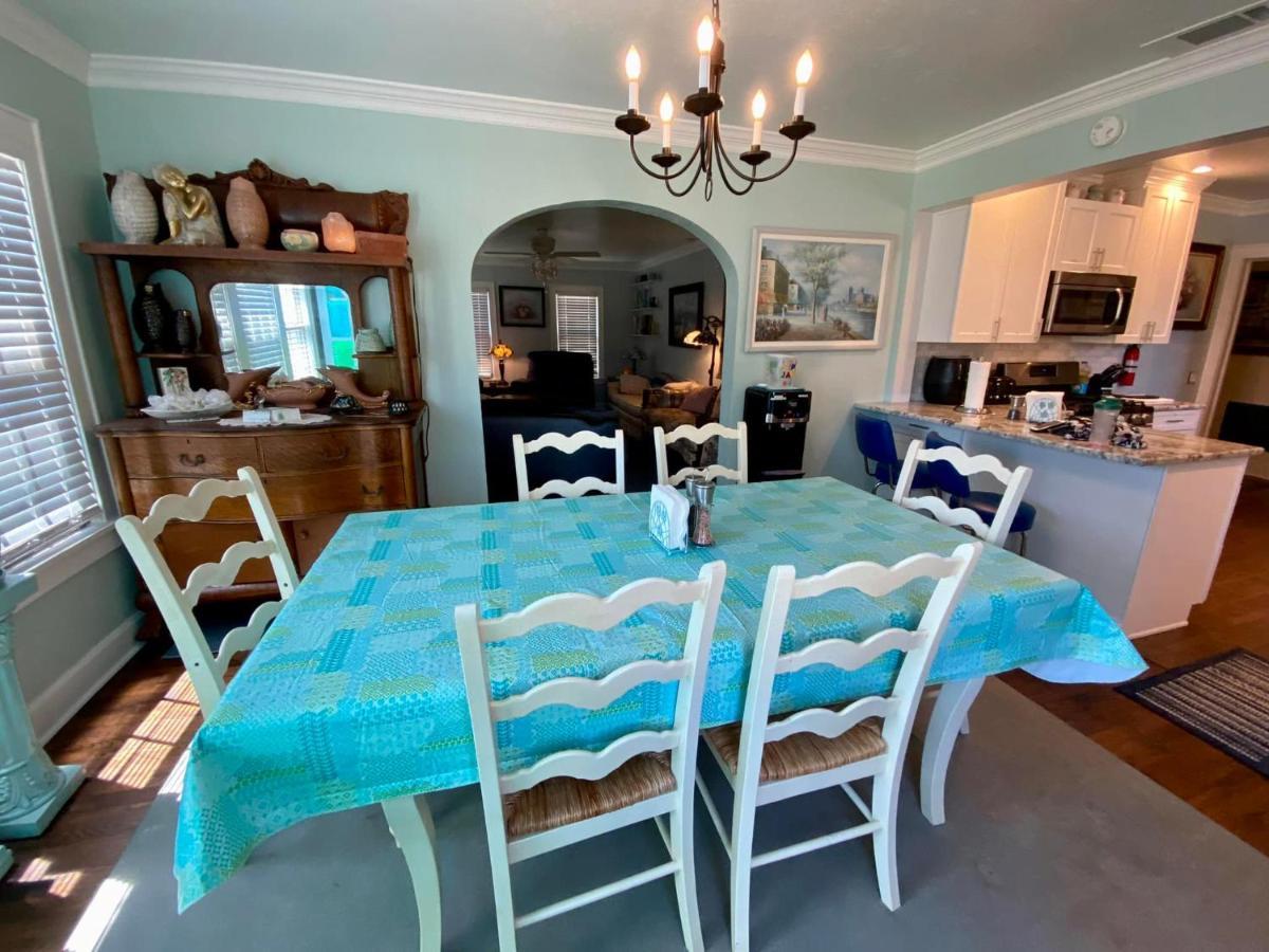 1 Mile To Fort Sill! The Carolebelle Cottage Sleeps 8 With Hottub,Grills,Firepit Lawton Eksteriør billede