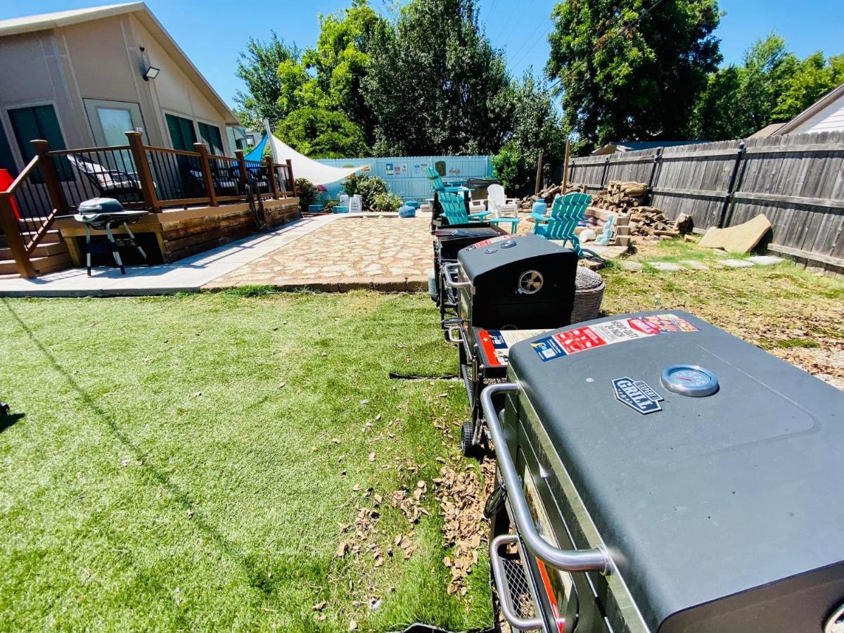 1 Mile To Fort Sill! The Carolebelle Cottage Sleeps 8 With Hottub,Grills,Firepit Lawton Eksteriør billede